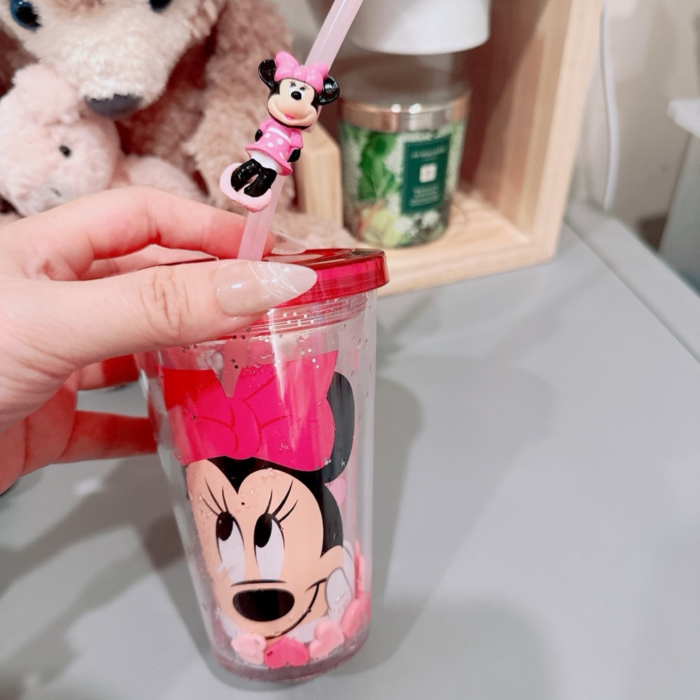 Disney Minnie Mouse Plastic Tall Cold Cup w/Lid and Straw /Tumbler/NWT